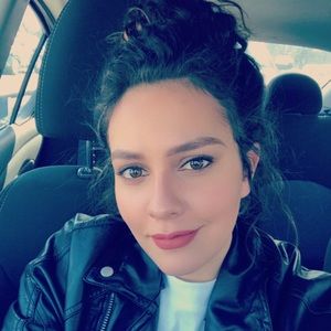 Meet your Posher, Denisse
